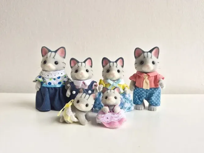 Sylvanian Families Fisher Cat Family