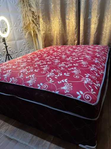 Camas e colchões box tanto casal e solteiro 