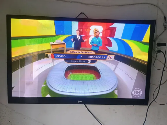 Vendo tv LG plasma digital de 50 polegadas no precinho