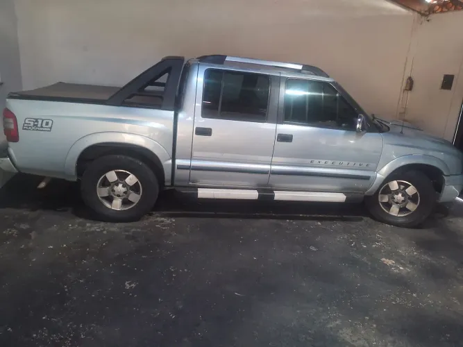 Chevrolet S10 P-up Executive 2.4 MPFI F.power CD 2010