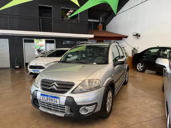 Citroen C3 XTR 1.4 Flex 8V 5P 2010