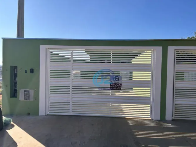 Casa com 2 dorm para alugar, 80 m² por R$ 1.700/mês - Residencial Dos Lagos - Santo Antôni