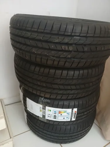 4 Pneus Novos