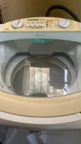 Máquina de lavar usada