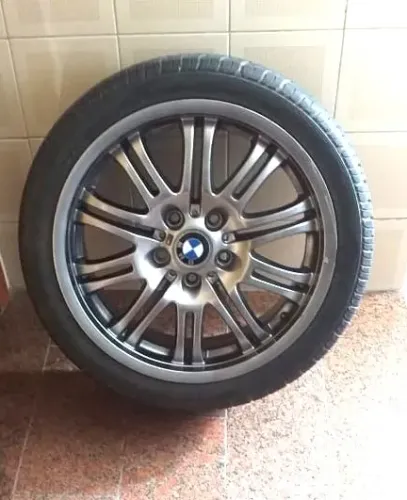 Roda BMW modelo 235/40 ZR 18 Pneu Toyo PXFZ 4