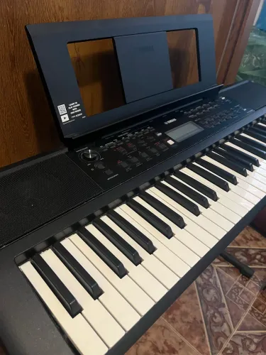 Teclado Arranjador Yamaha Psr E383