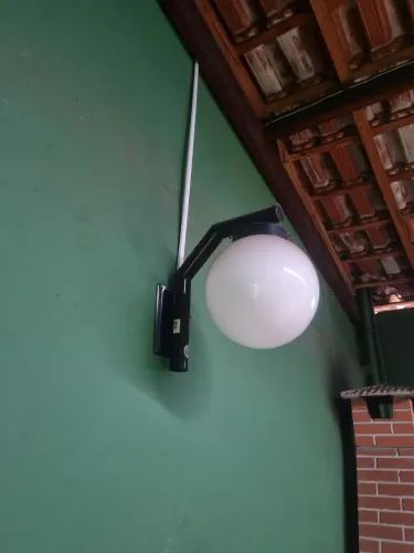 Luminária de parede externa globo branco