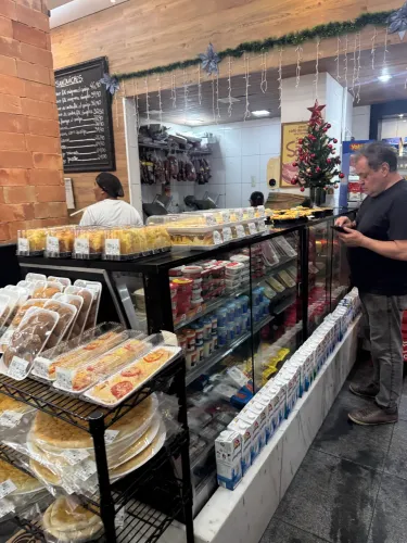 Padaria sem concorrência em mãos d gerentes mov 400 mil 