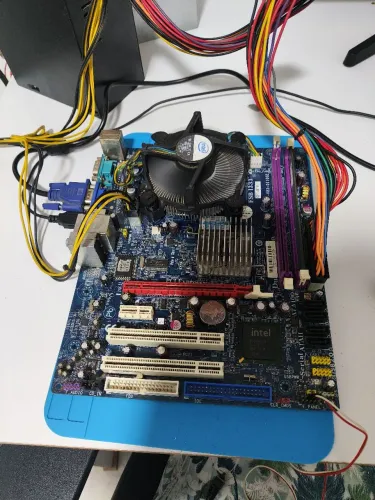 Placas mãe funcionando