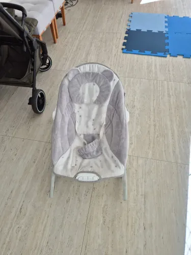 Caderinha de balanço de bebê