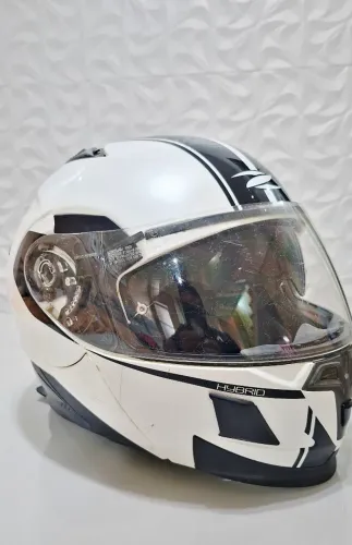 Capacete Zeus escamoteável com Óculos
