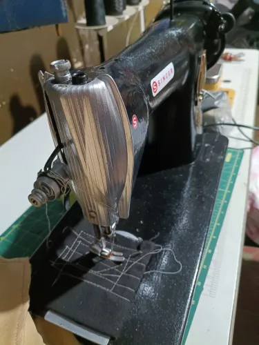 Máquina antiga da singer