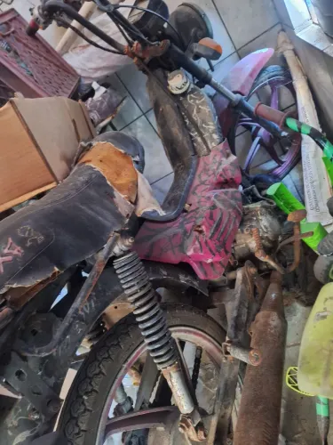 Moto pra retirar peças