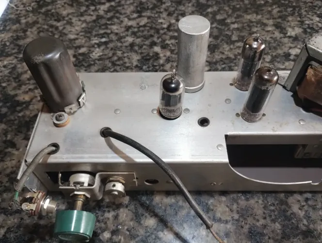 AMPLIFICADOR VALVULADO RCA (PROJETOS)