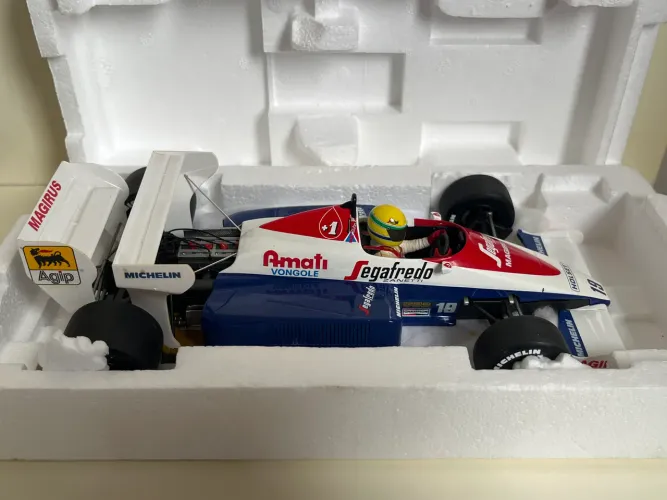 Ayrton Senna F1 Minichamps 1:18 Toleman Hart TG184 GP Europa 1984