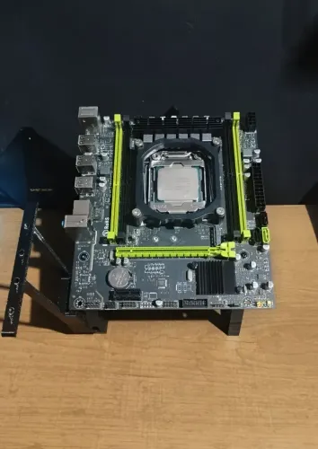 Placa Mãe ZSUS X99-P4 / Intel Xeon E5-2680 v3