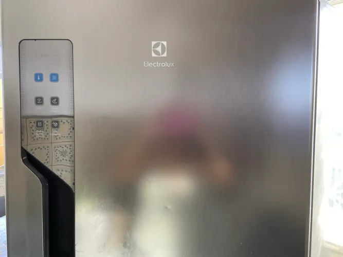 Geladeira Electrolux para retirada de peças 