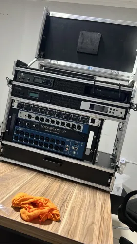 Equipamento de Áudio a Venda