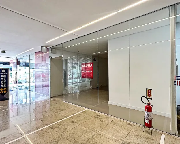 Sala Comercial para Locação em galeria - em Frente Hospital Dona Helena - Rua Blumenau