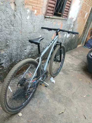 BICICLETA ARO 29 SEMINOVA