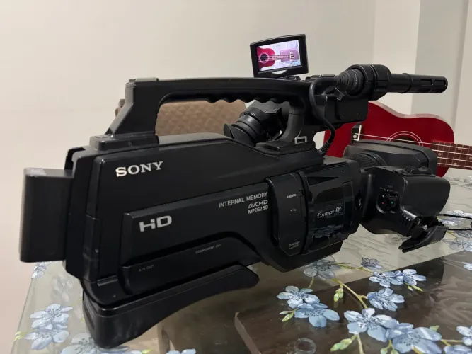 Filmadora Full HD 1080p - HDMI Limpa | Zoom Óptico 12x | 2 Baterias + Acessórios