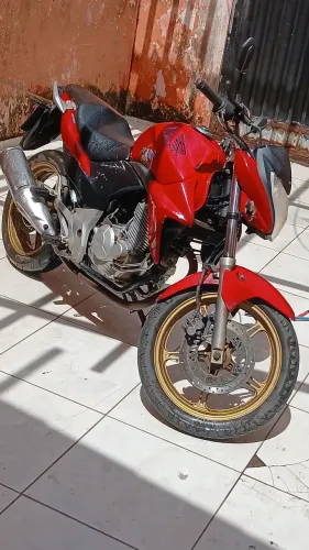 Vendo uma moto honda cb 300
