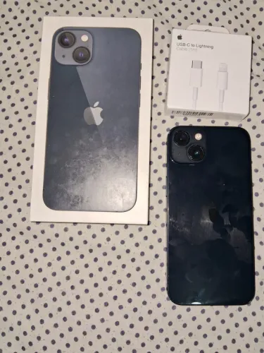 Vendo iPhone 13! 256gb, com a caixa, todo original e pegando tudo perfeitamente