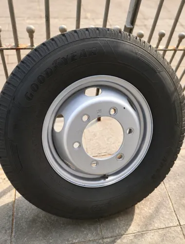 Jogo De Rodas Delivery Express Com Pneu 225/75r16c (usado)