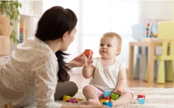 Precisando de uma Babá para Cuidar do seu Filho(a)?