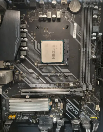 Kit placa mãe A520m e Ryzen 5 5500
