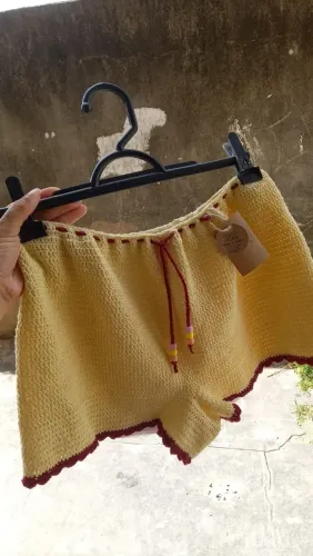 SHORT DE CROCHE FORRADO