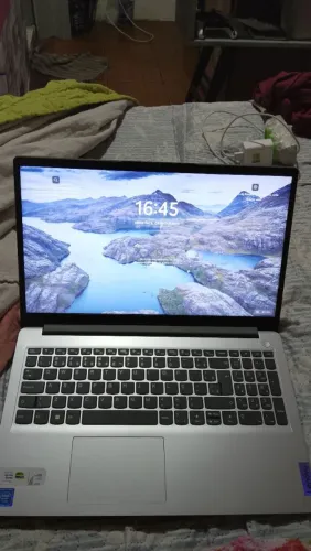Vendo notebook semi-novo com nota fiscal.