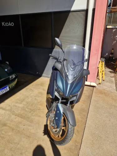 Yamaha XMax