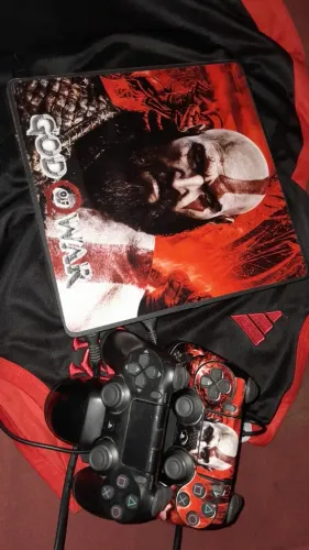 PS4 NUNCA ABERTO DE 1T