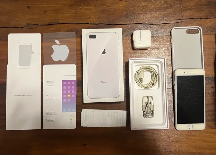 APPLE IPHONE 8 PLUS 256GB C 5 ACESSORIOS TODOS ORIGINAIS APPLE - ITEM COLECIONADOR