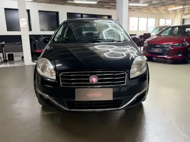 Fiat Linea Essence 1.8 Flex 16V 4P 2015