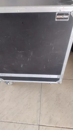 Cubo de contra baixo Fender