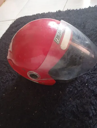 Capacete no estado