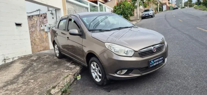 Fiat Grand Siena Attrac. 1.4 EVO F.flex 8V 2014