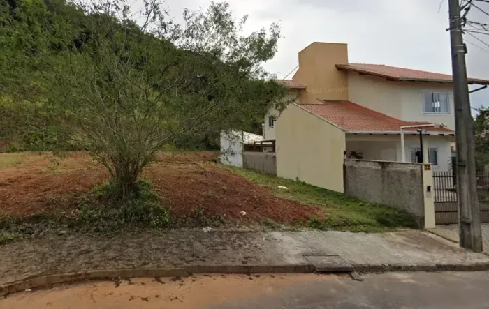 Lote/Terreno para venda possui 588 metros quadrados em Jardim Sofia - Joinville - Santa Ca