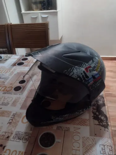 Capacete