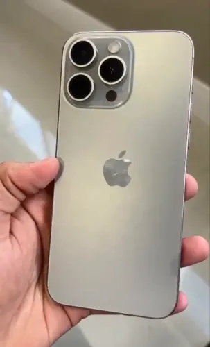 iPhone 15 pro max - 256gb