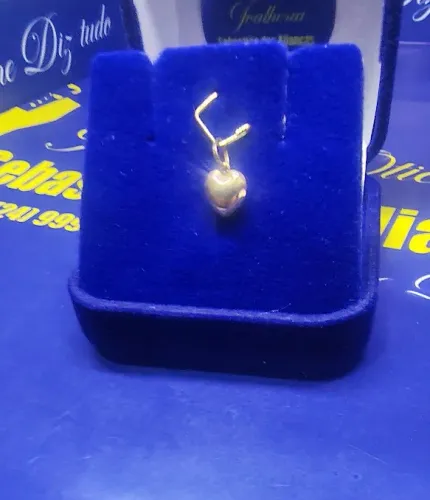 Pingente Coração Cheio 6 mm Ouro 18 Kilates Peso 0.23 Grama