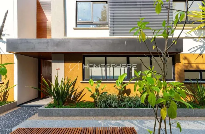 Casa de condomínio com 4 suítes e 4 vagas no Alto da Boa Vista!