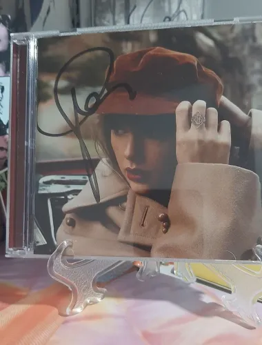 RED TAYLOR VERSION SIGNED