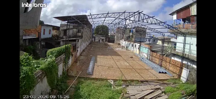 Galpão Comercial com Duplo Acesso (Entrada e Saída Independentes) - Novo, em Construção