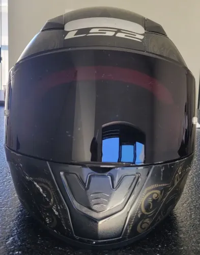 Capacete Ls2 e Capacete MT Helmets
