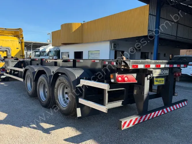 CARRETA RANDON PORTA CONTAINER- 2023