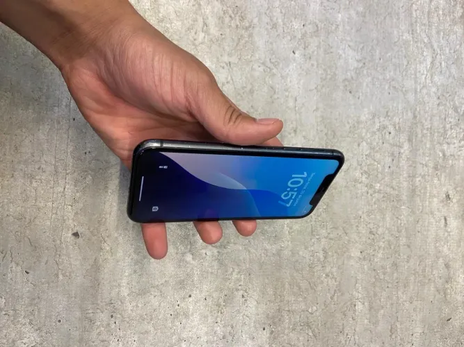 iPhone 11 preto