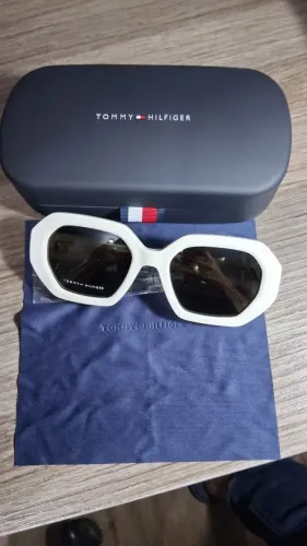 Óculos de sol novo/import/original - Tommy Hilfiger 2155/S 807 52IR (fem, red, acet)